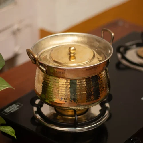 Shakuntala Patra (Brass Pot)-4