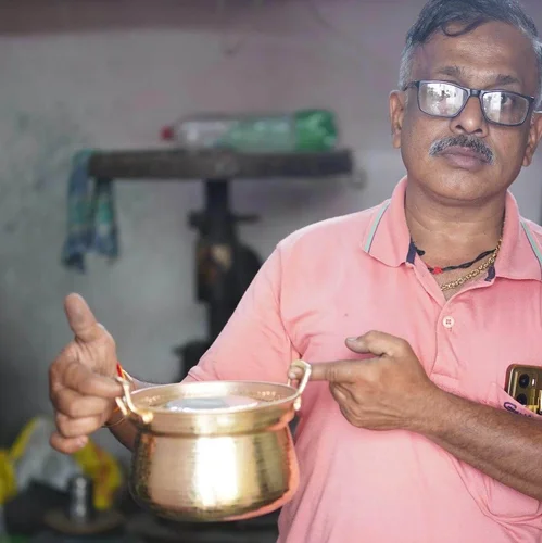 Shakuntala Patra (Brass Pot)-8