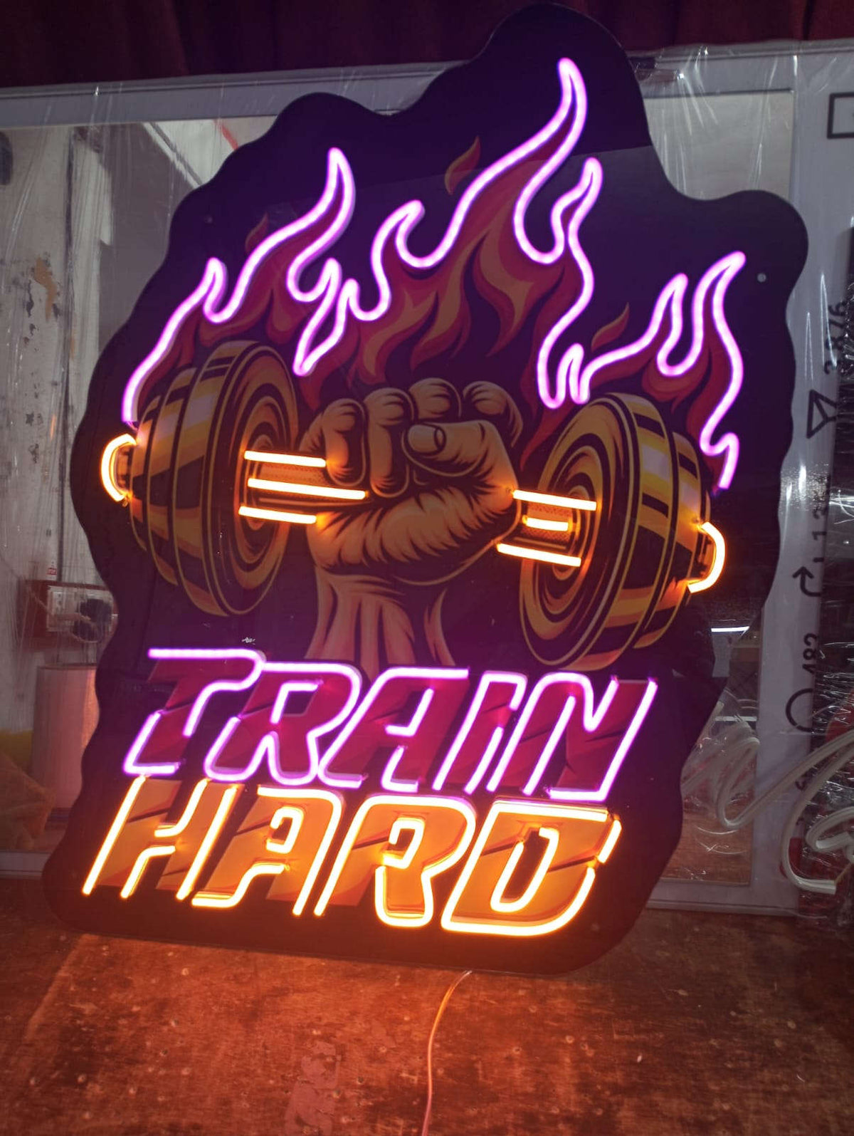 Train Hard LED Neon Wall Art – Fitness Gym Motivation Sign Neonsignsindia